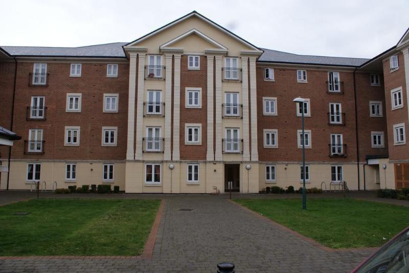 บรูเนล เครสเชนต์ อพาร์ตเมนท์ Apartment สวินดอน ภายนอก รูปภาพ