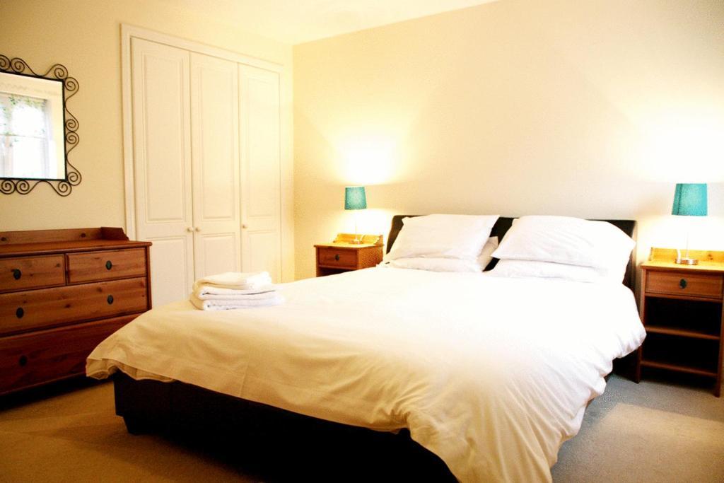 บรูเนล เครสเชนต์ อพาร์ตเมนท์ Apartment สวินดอน ภายนอก รูปภาพ