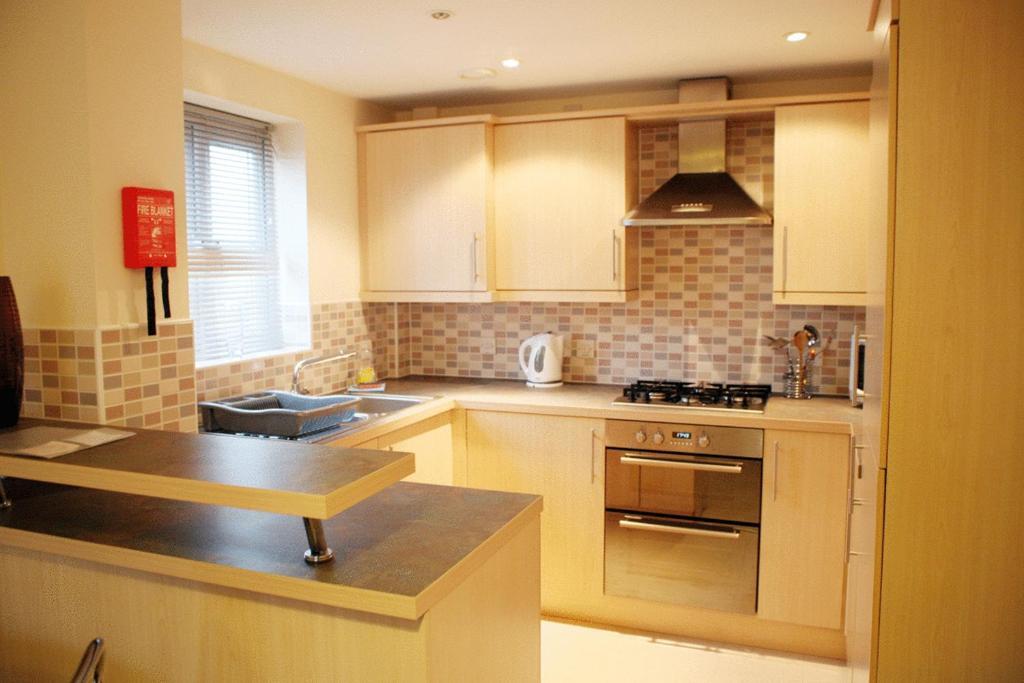 บรูเนล เครสเชนต์ อพาร์ตเมนท์ Apartment สวินดอน ภายนอก รูปภาพ